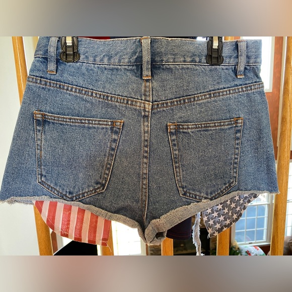 Forever 21 USA Flag Pocket Denim Distressed Shorts - Picture 6 of 10